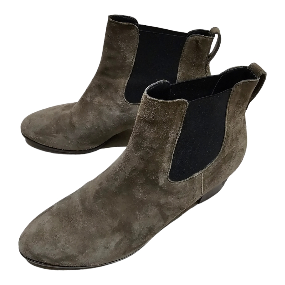 Hogan women's Suede low heel Ankle Boots Grey Italy size 40 9 $500 Excellent